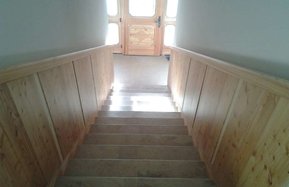 Stufenmontage der Montagetischlerei Leithner